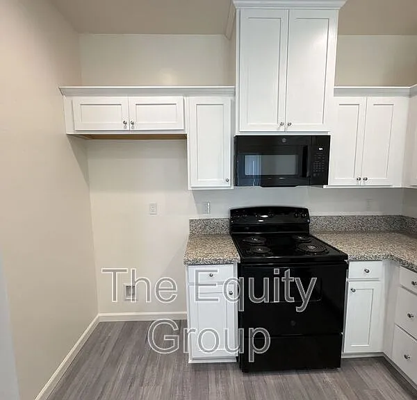 725 S Pinkham #102 — Photo 11