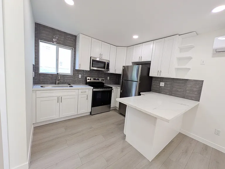 414 E Puente St — Photo 10