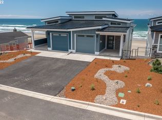 1527 NW Spring St N, Newport, OR 97365