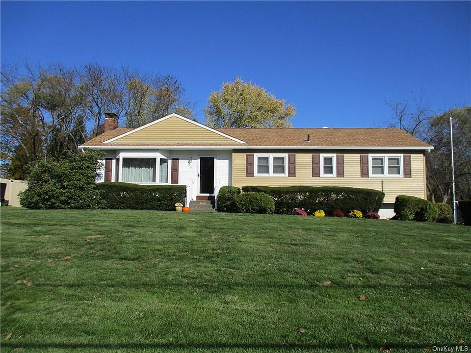1st image of 15 Estate Blvd