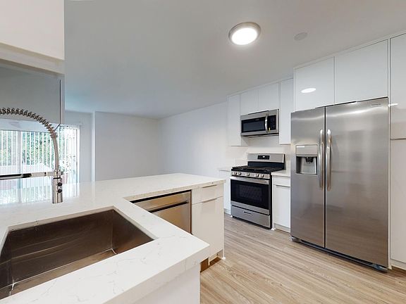 2nd image of 400 N Los Robles Ave APT 17