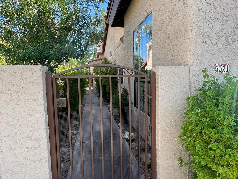 5521 E Paradise Dr — Photo 19