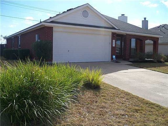 2nd image of 1313 Haley Gray Dr