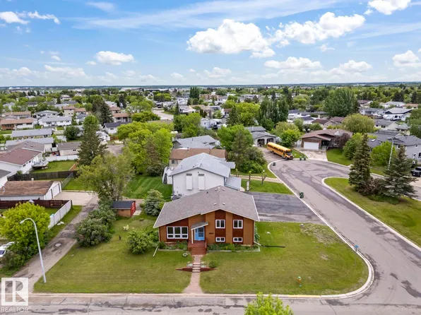 4302 44th St, Bonnyville, AB T9N 1R9