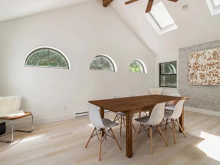 44 Lion Head Rock Rd — Photo 13