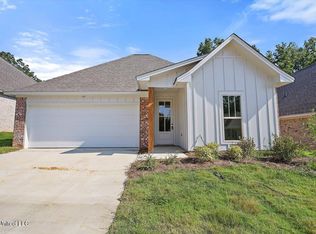 107 Hyde Park Dr, Brandon, MS 39042