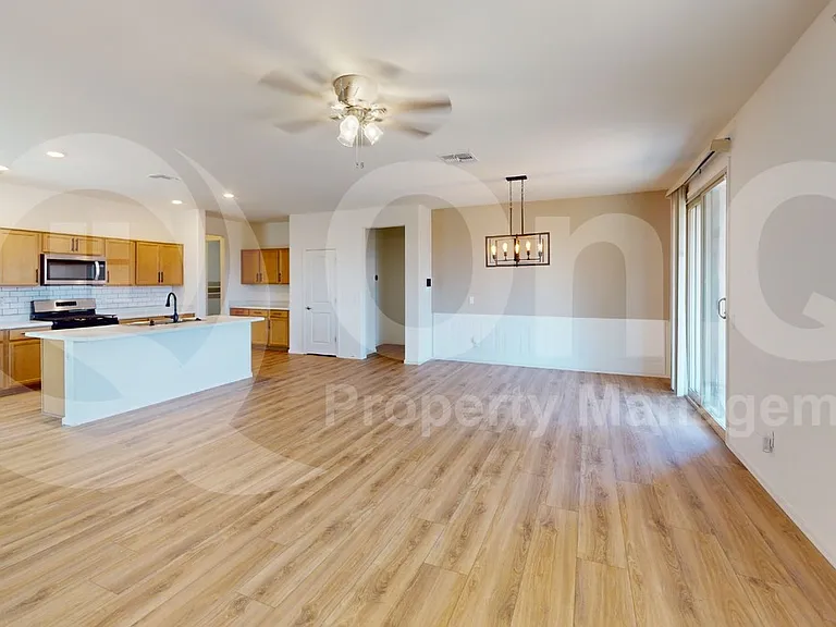8840 E Raven Hill Way — Photo 7