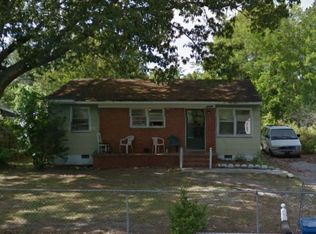1114 Chesterfield Dr, Fayetteville, NC 28305