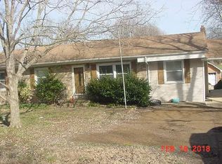 355 White Dr, Lewisburg, TN 37091