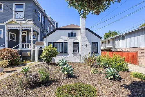 2138 Clinton Ave #A - 1 bedroom | 1 bath Photo 1