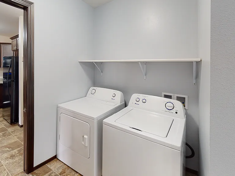 1708 S Katie Ave #304 — Photo 8