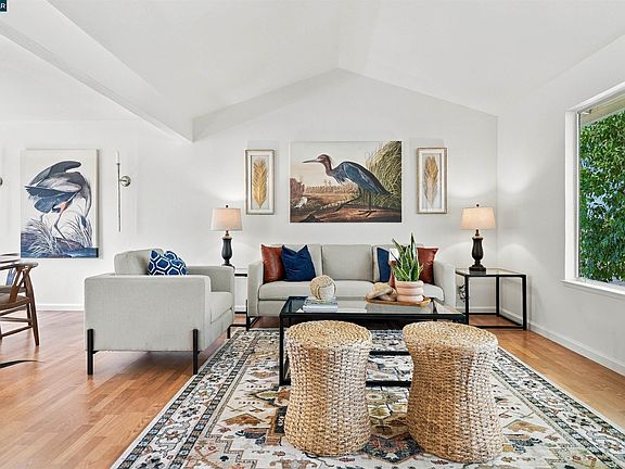 5th image of 5378 Meadow Wood Pl