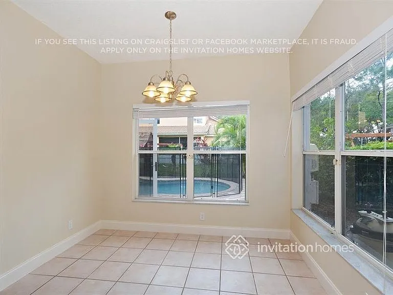 8556 NW 57th Dr — Photo 11