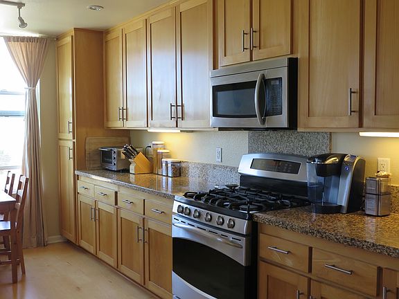 2nd image of 301 Crescent Ct APT 3204