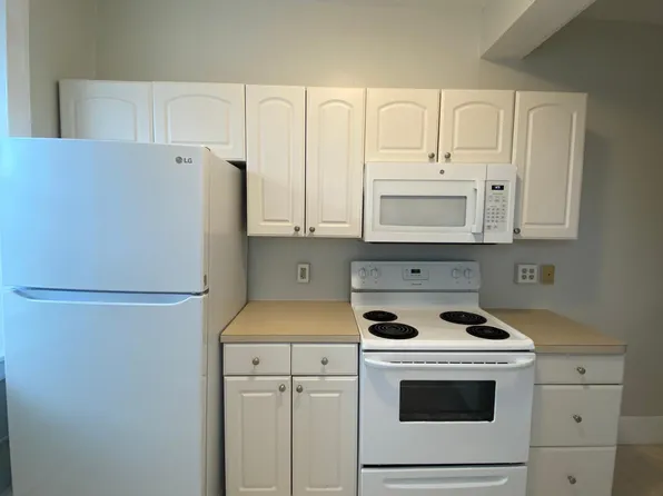 111 High St #1, Womelsdorf, PA 19567