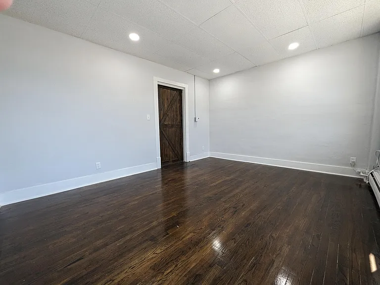 124 S 2nd St #206 — Photo 5