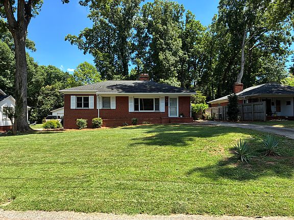 3rd image of 826 Mohigan St