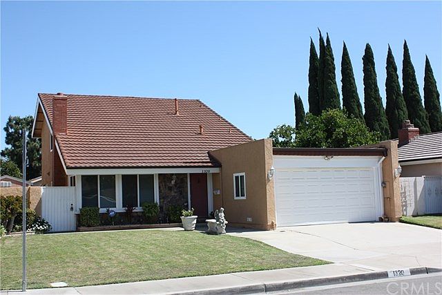 1st image of 1320 S Pembrooke Ln