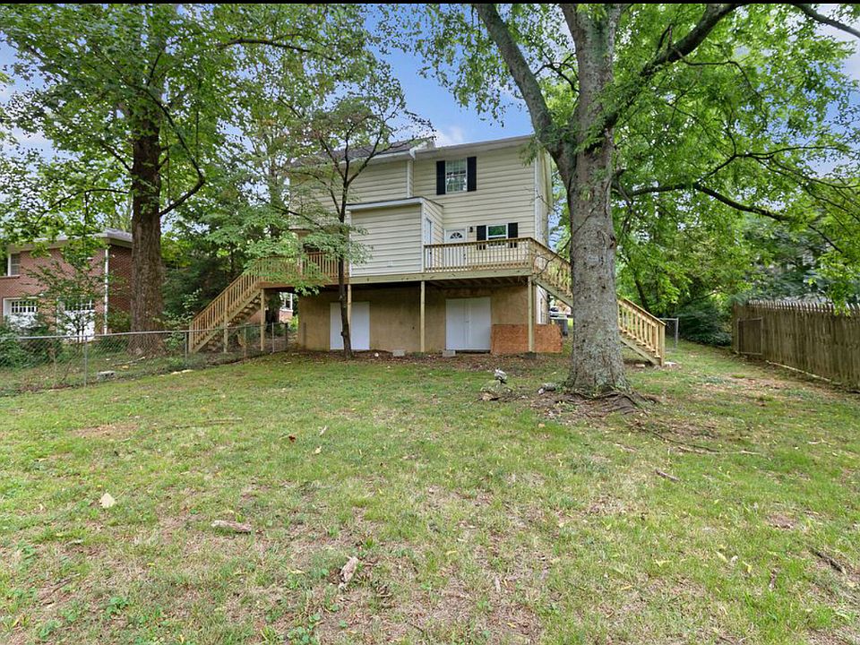 2nd image of 102 S Germantown Rd #A