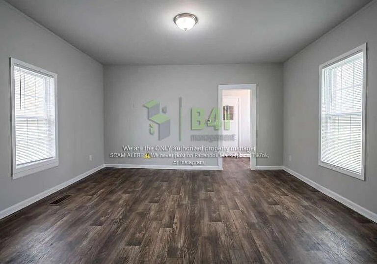 2728 9th St — Photo 7