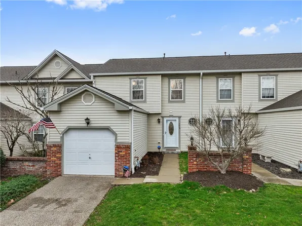 1510 Yorktown Dr, Lawrence, PA 15055