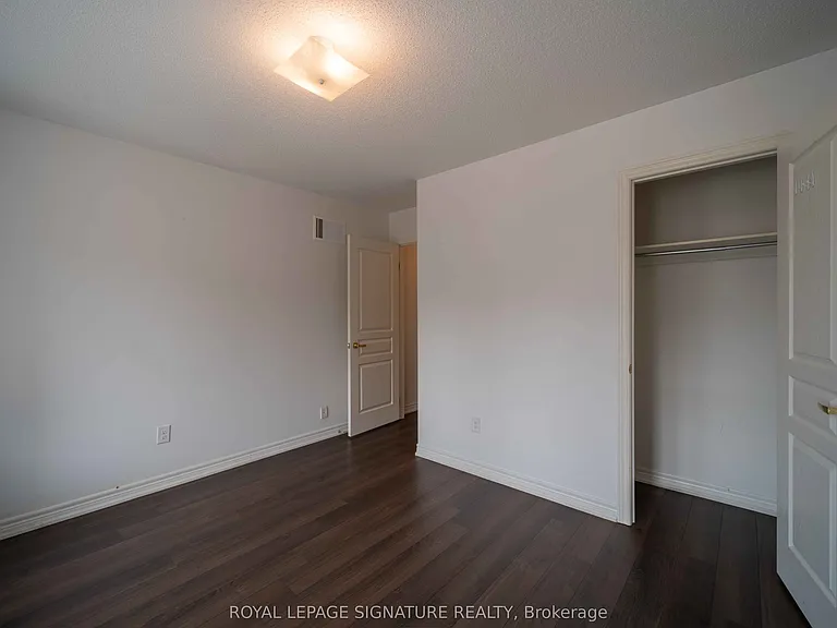 5570 Meadowcrest Ave — Photo 25