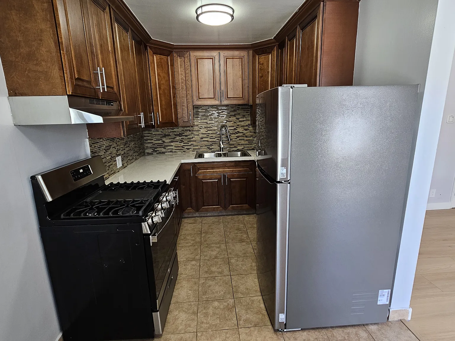 1 bed, 700 sqft, $1,850 — Photo 4