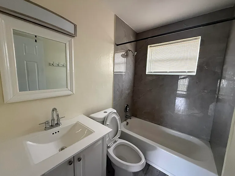 4109 SW 24th St — Photo 13