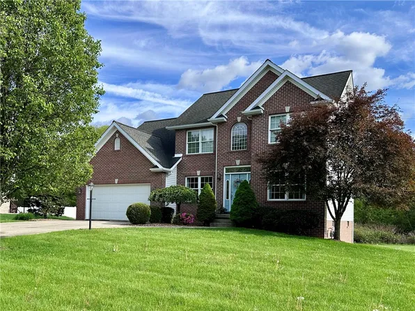 108 Fireside Dr, New Castle, PA 16105