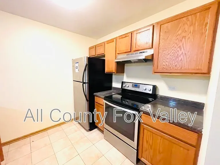 2909 Willow Ln #8 — Photo 3