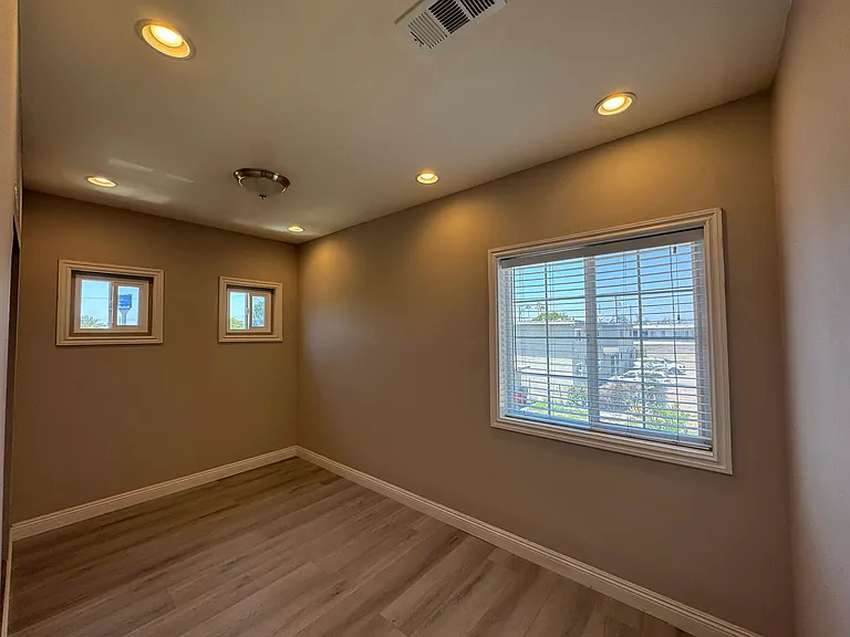 11659 Sitka St — Photo 10