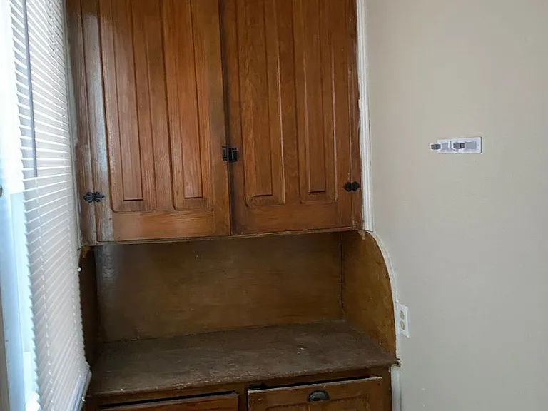 747 E Main St — Photo 13