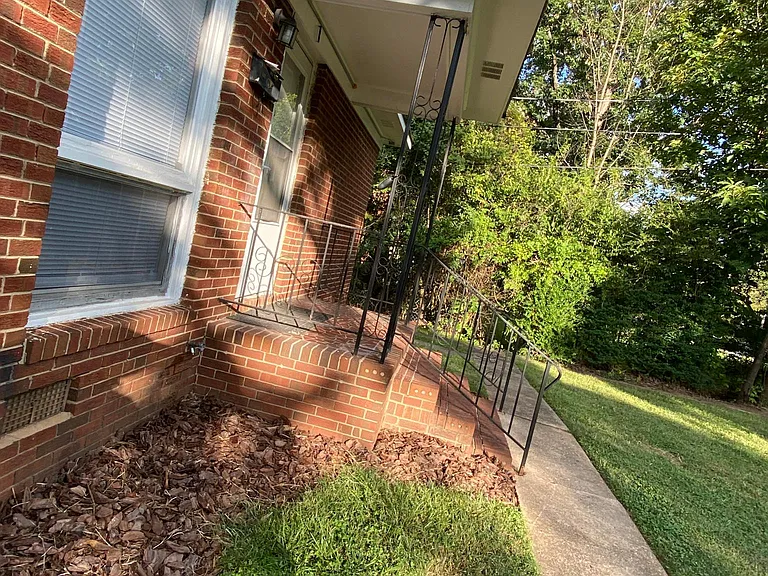 3830 Tuckaseegee Rd #5 — Photo 7