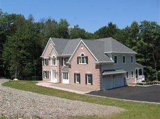 46 Roaring Brook Way, West Milford, NJ 07480