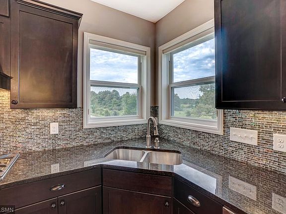 5th image of 3685 White Pine Way