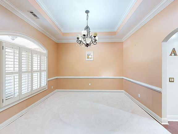 5th image of 418 Caravella Dr