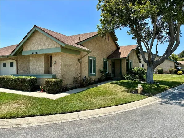 35207 Village 35, Camarillo, CA 93012