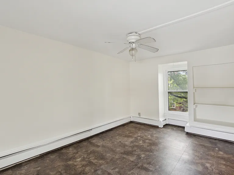 113 King St #3 — Photo 12