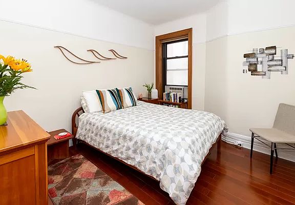 5th image of 523 W 121st St #23