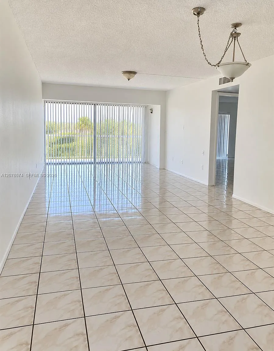 Parkview Condo No 2 — Photo 1
