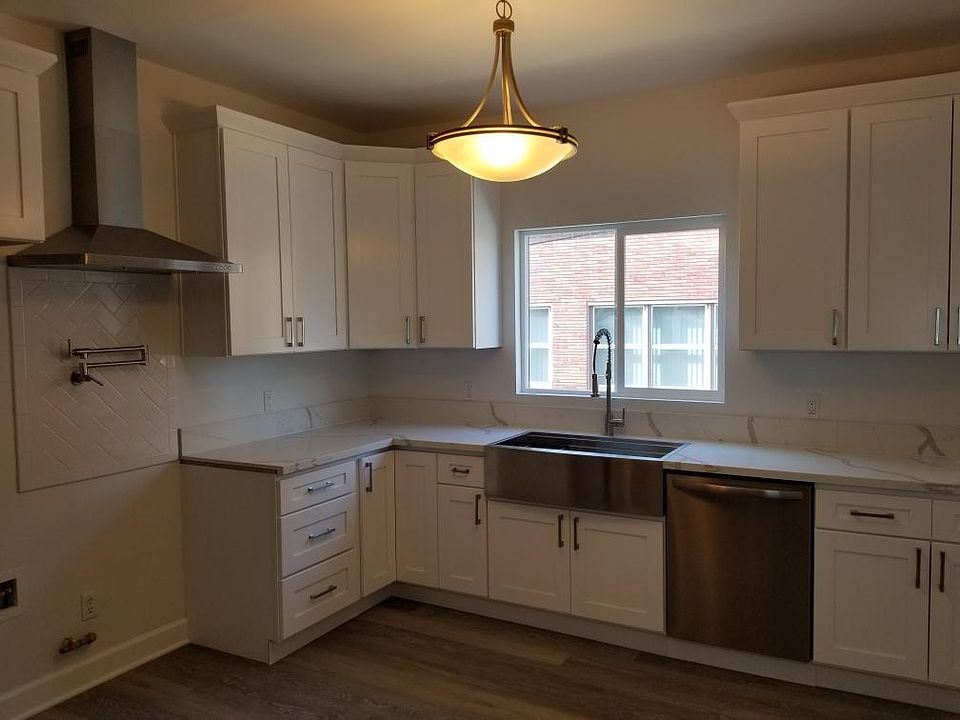 1st image of 414 N Saint Louis St