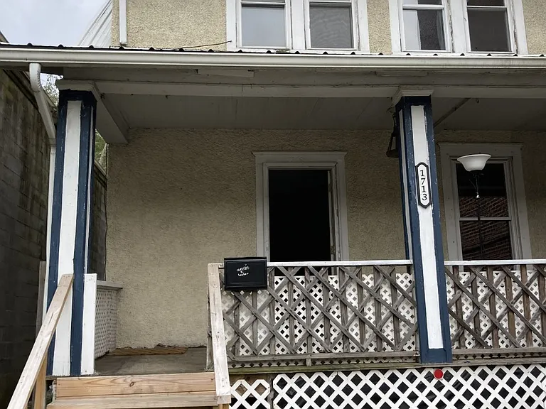1713 Bluefield Ave — Photo 7