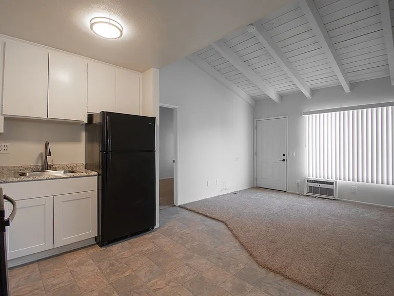 7781 Archibald Ave — Photo 18