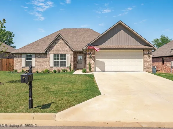 8323 McLaren Dr, Fort Smith, AR 72916