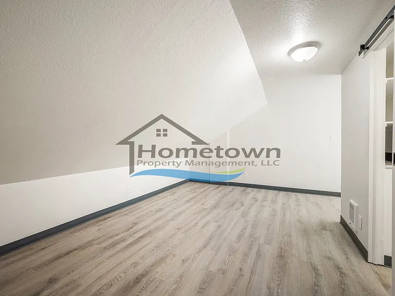 403 E Wallace Ave #3 — Photo 18
