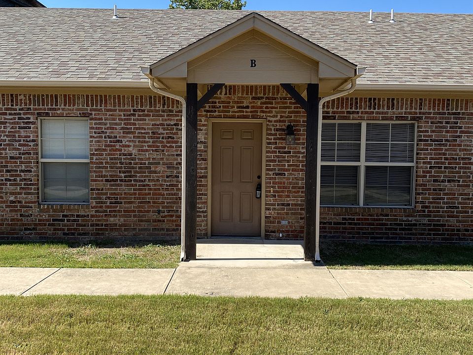 1st image of 527 S Stadium Dr #B