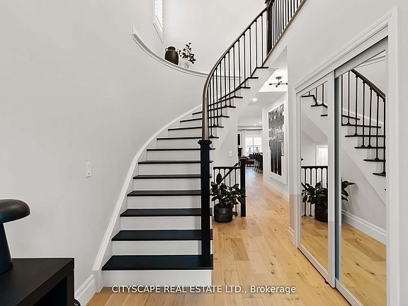 5th image of 4269 Vivaldi Rd