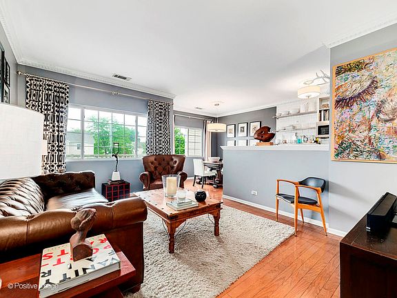 3rd image of 3231 Heather Glen Dr #3231