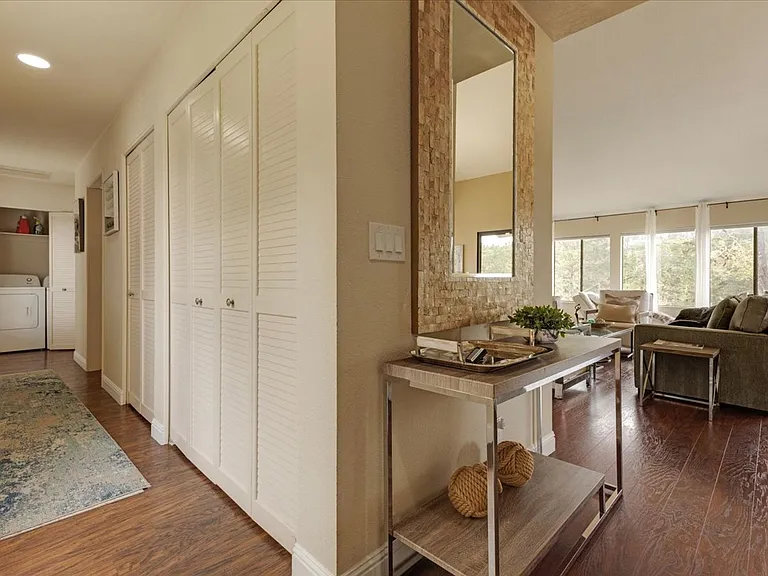 Welcoming front door entry area.