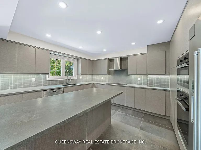 619 Culler Mews — Photo 14